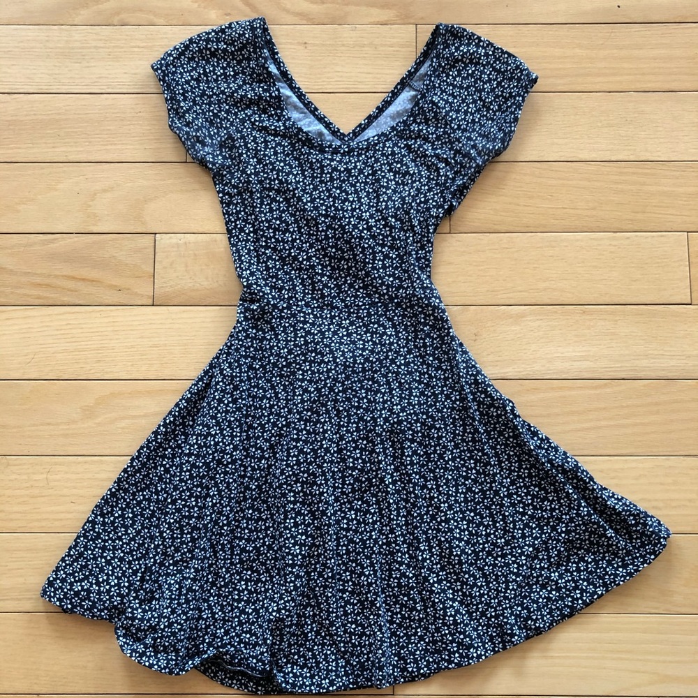 Brandy Melville Blue/White Floral Dress